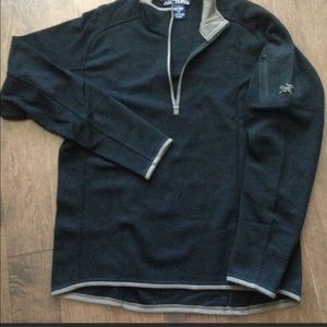 ARC’TRYX 1/4 zip sweater